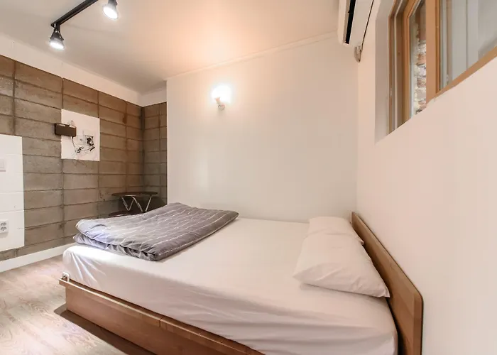 Pensión Itaewon Yellow 3*