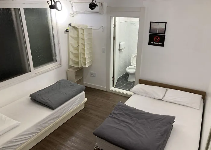Itaewon Yellow 3* Seúl